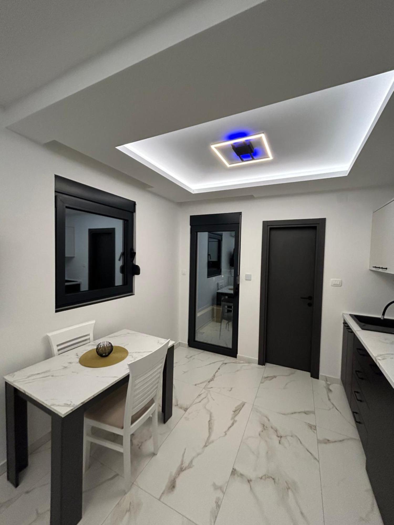 Merlin Prestige Apartments Будва Экстерьер фото