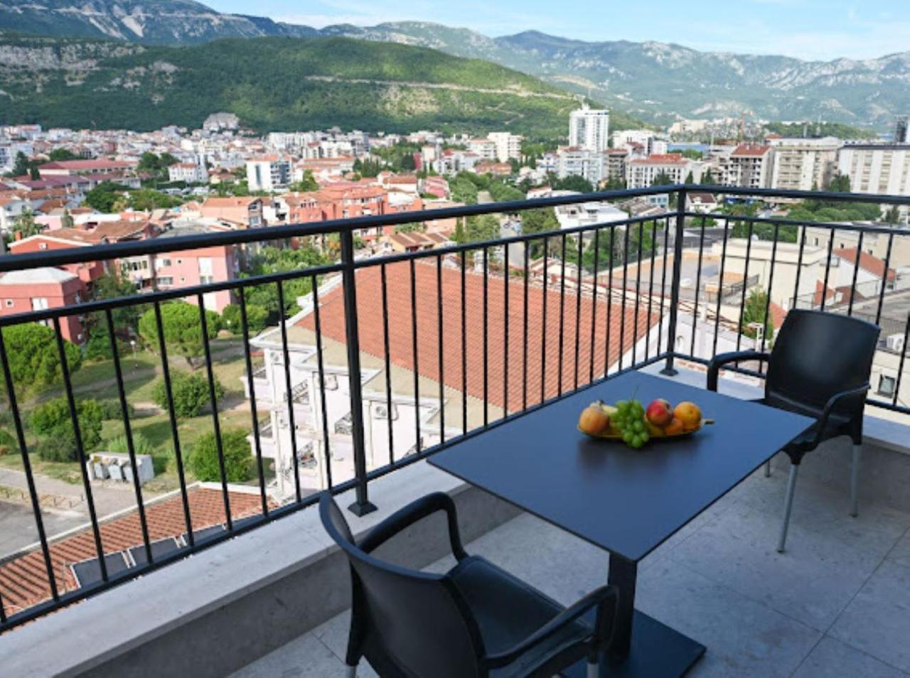 Merlin Prestige Apartments Будва Экстерьер фото